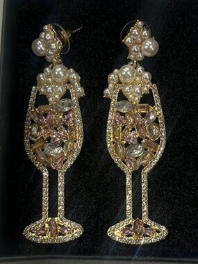 Elegant Gold and Pink Pearl Champagne Earrings